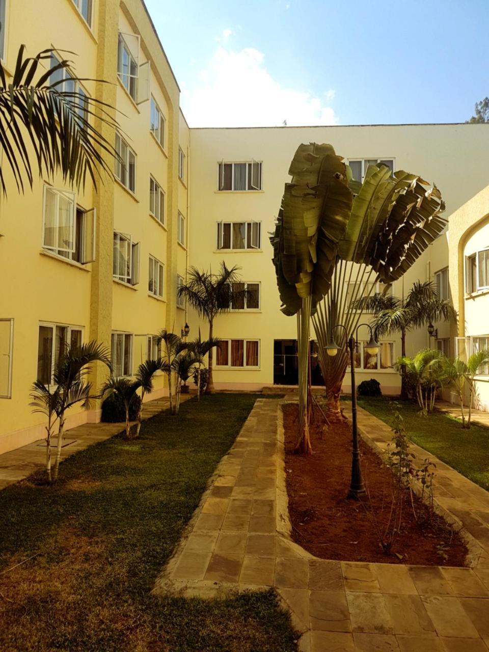 The Vic Hotel Kisumu Exterior photo